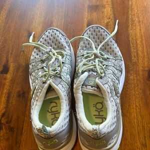 Ryka water shoes. Like new. Size 7
